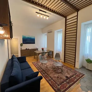 Azure King In The Heart Of Appartamento